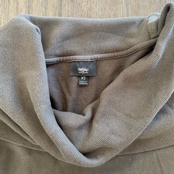 Cowl neck tunic - Picture 4 of 6